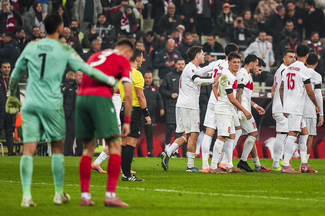 Türkiye yenilgisinin ardından Bulgar basını karıştı: "Biz futbolun cücesiyiz"