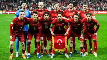 "Aşırı derecede bağımlılar" deyip milli futbolcunun adını verdiler! Türkiye için flaş Dünya Kupası tespiti "Aşırı derecede bağımlılar" deyip milli futbolcunun adını verdiler! Türkiye için flaş Dünya Kupası tespiti
