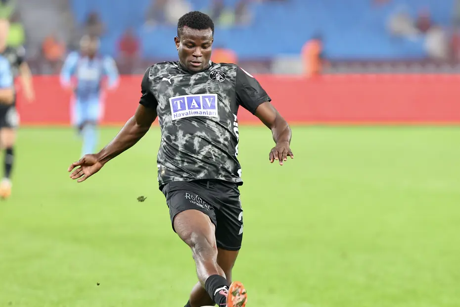 Alanyaspor'dan Bundesliga'ya: Transfer resmen açıklandı, bonservisi belli oldu - 3 Alanyaspor'dan Bundesliga'ya: Transfer resmen açıklandı, bonservisi belli oldu - 3