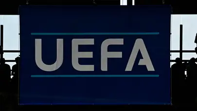 UEFA devreye girdi! Şampiyonlar Ligi'ndeki olaylı maça ilişkin soruşturma başlatıldı