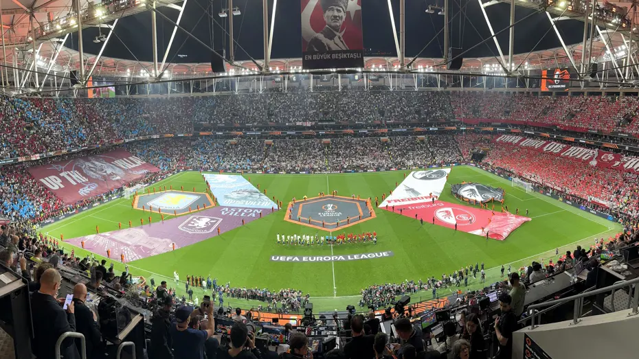 Avrupa Ligi finalinde tribünler tıklım tıklım: İstanbul'daki atmosfer herkesi büyüledi - 7