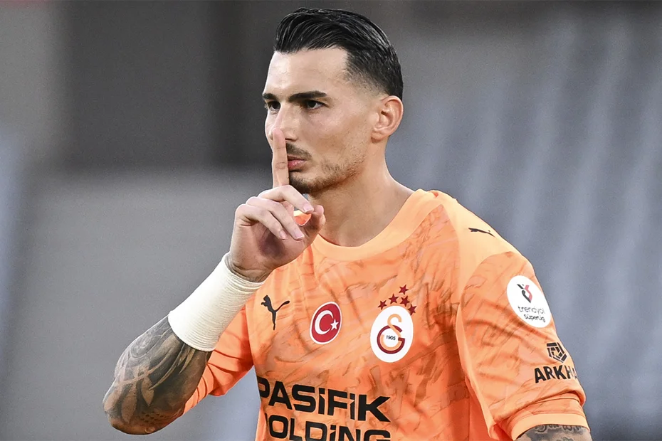 Uğurcan Çakır'a Trabzonspor maçı soruldu: 2 kelimelik cevabı verip hemen arabasına bindi - 1