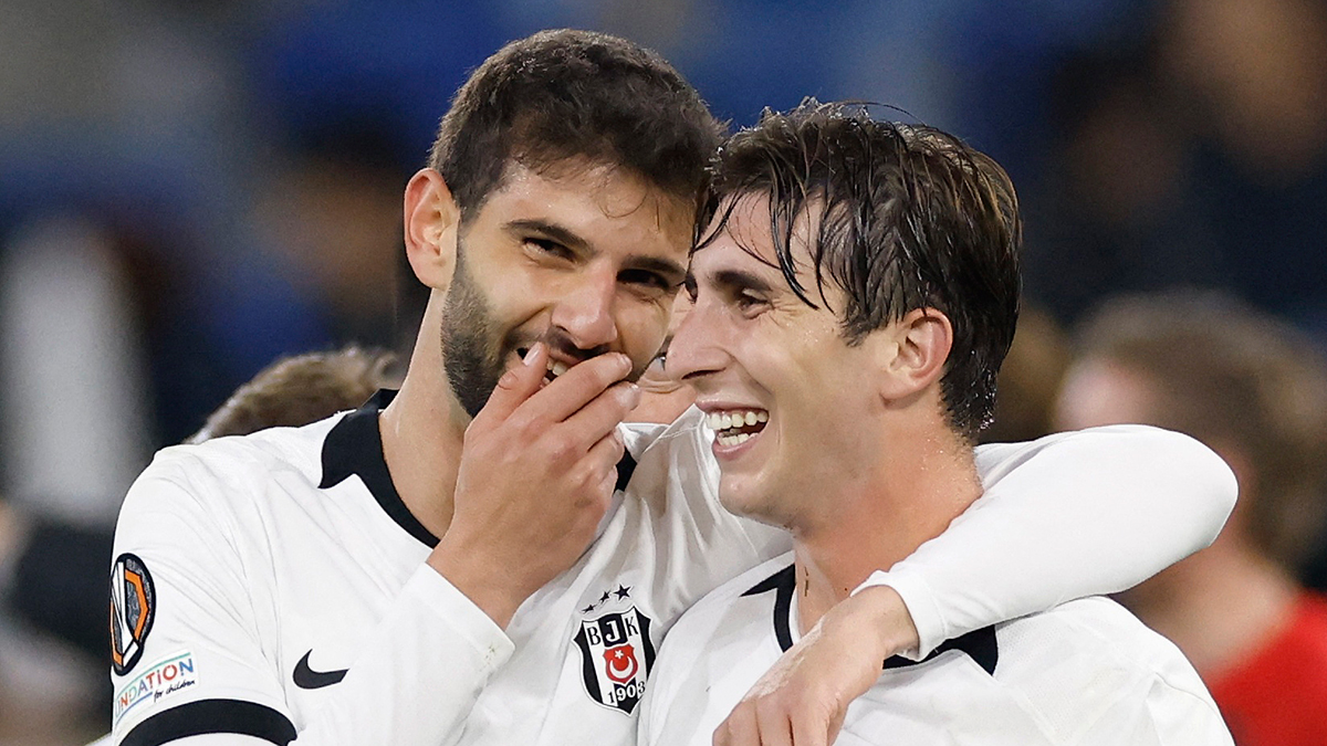 Beşiktaş'ın gece 01.30'da Hoffenheim'a verdiği cevap olay oldu! Taraftarlar beğeni yağdırdı