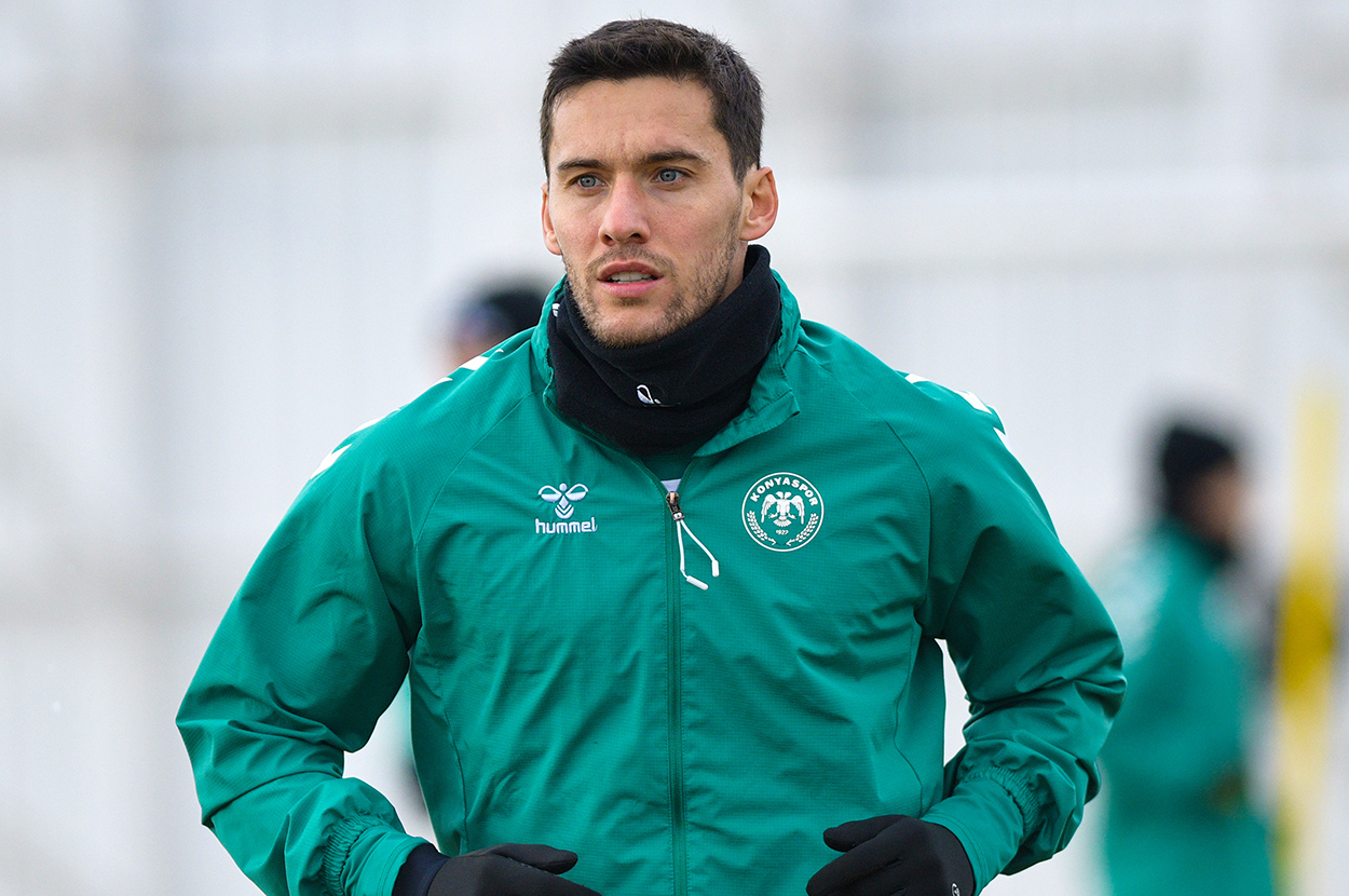 Trabzonspor Umut Nayir'i kadrosuna kattı
