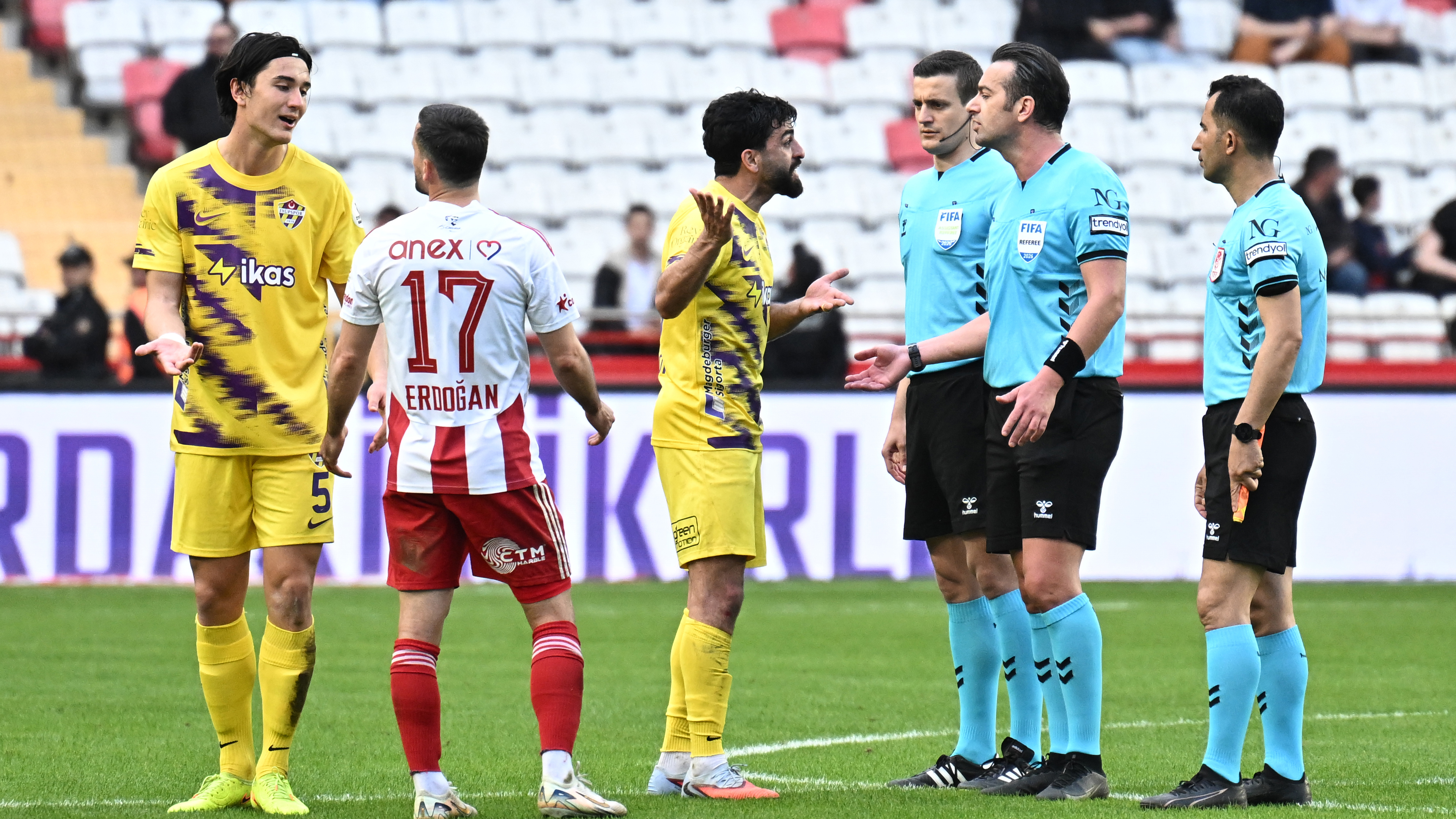 Umut Bozok isyan etti: 