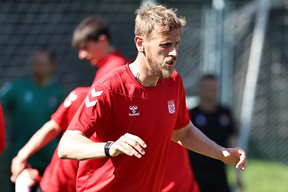 Avrupa'da atılan imzalar: 2025/26 sezonunun transferleri - 86