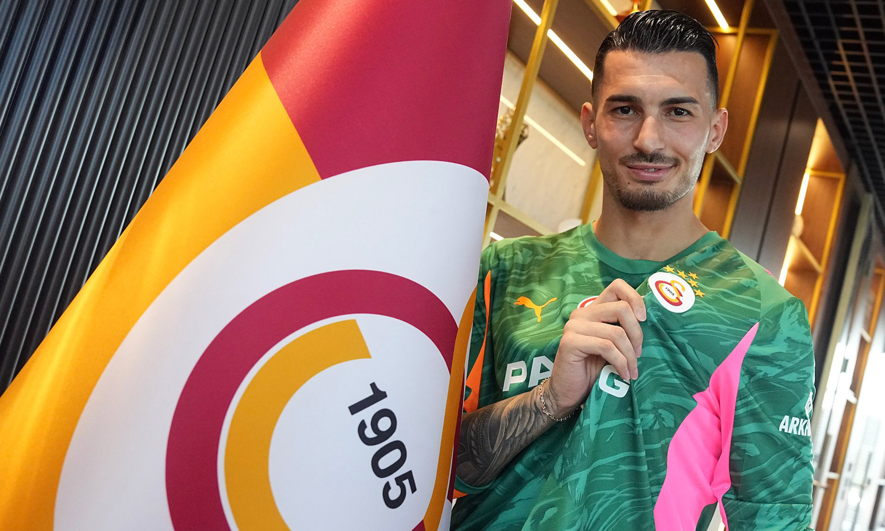 Uğurcan'dan 27.5 Milyon Euro'luk Ter Bombası: Galatasaray'da Formayı Giyince Coştu!
