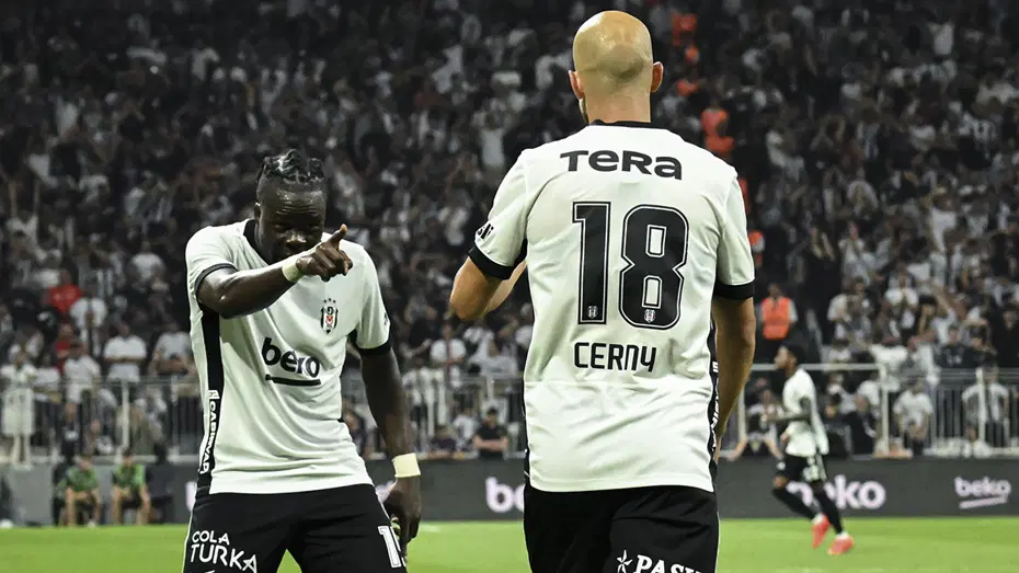 Cerny'nin golü Çekya basınını ateşe verdi! "İronik" diyerek manşetlerine taşıdılar - 2