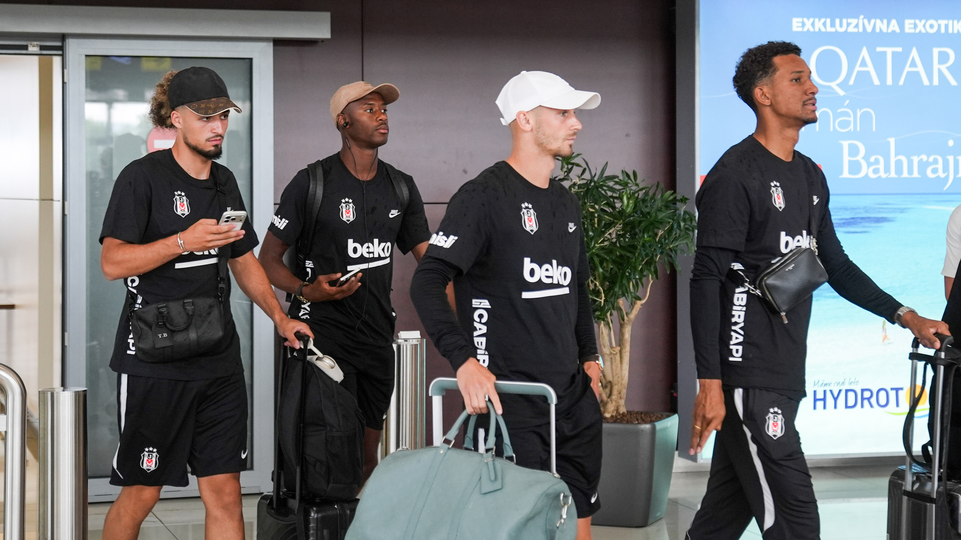 Beşiktaş, yurt dışı kampı için Slovakya'da