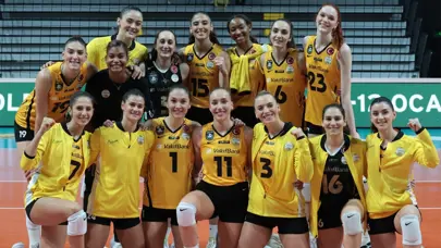 VakıfBank sahasında 3-0 galip geldi