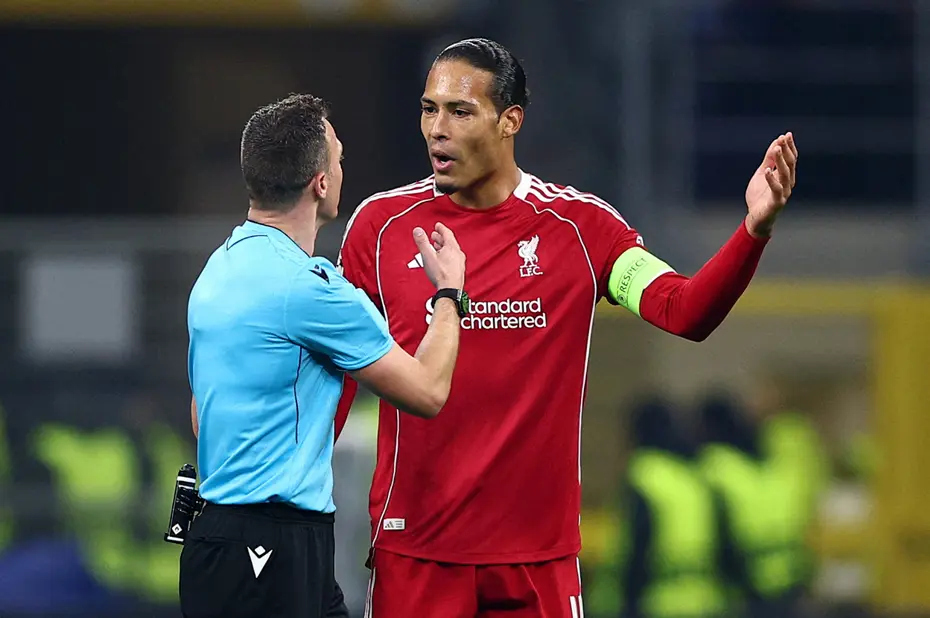 Hakan Çalhanoğlu'nun kabusu yaşadığı maçta olay karar! Şampiyonlar Ligi'nde hakemi yerin dibine soktular - 5