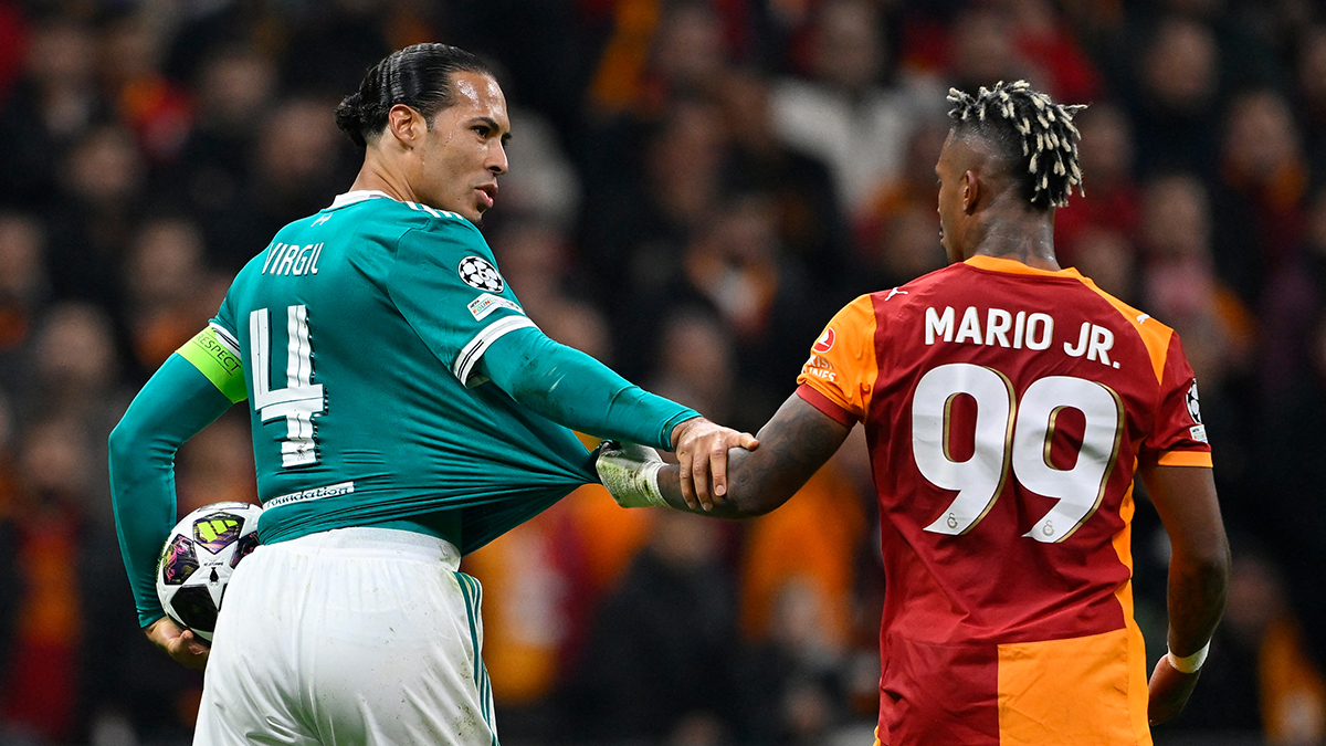Cim Bom'un Transfer Rüyası: FIFA Kariyer Modu'nda Bile Bu Kadar Yıldız Toplayamazsın!