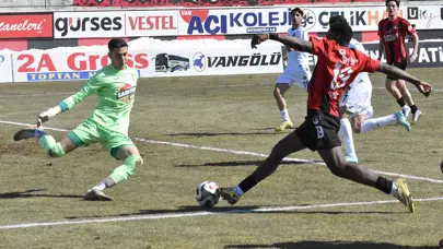 Vanspor, Adana Demirspor'u tek golle yendi