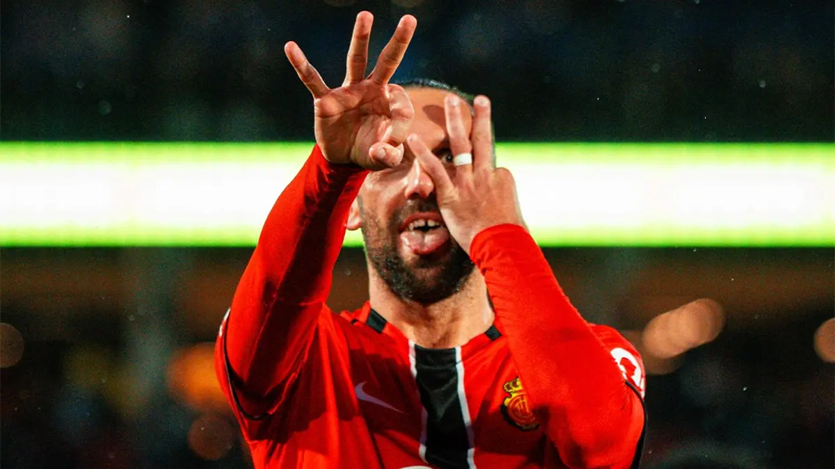 Fenerbahçe Agree Deal for Vedat Muriqi as Barcelona Enters the Race