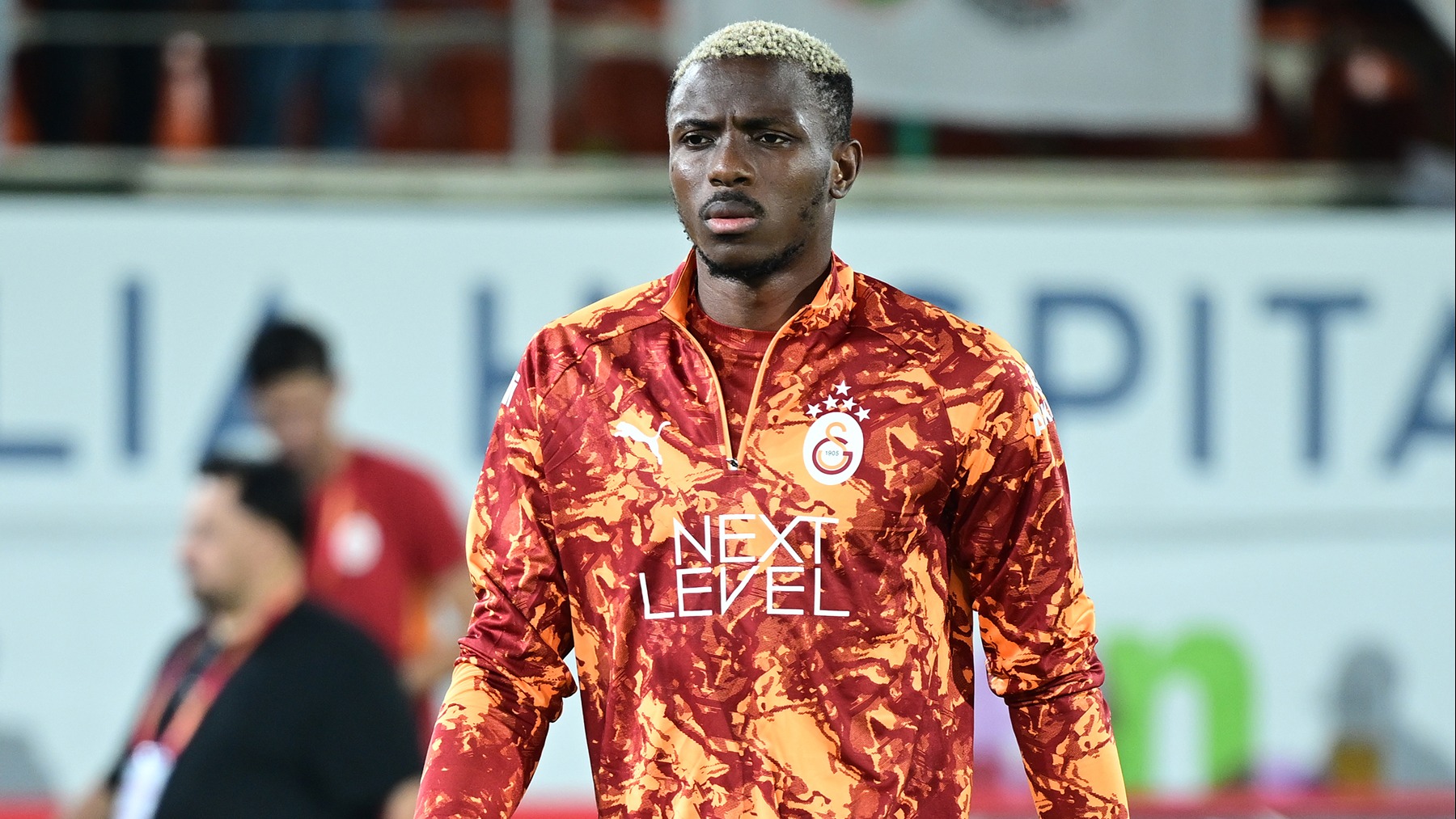 Osimhen'le 'Acaba Oynar Mı' Dansı: Galatasaray Derbiye Hazır!