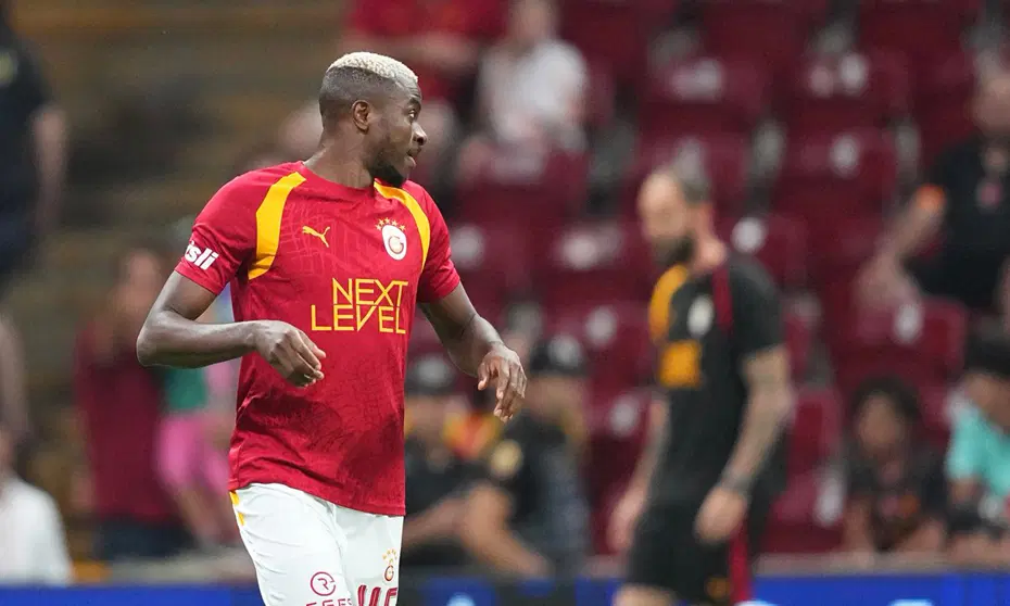 Galatasaray'dan Villarreal karşısında korkunç başlangıç: Taraftardan protesto, penaltı, kırmızı kart - 3