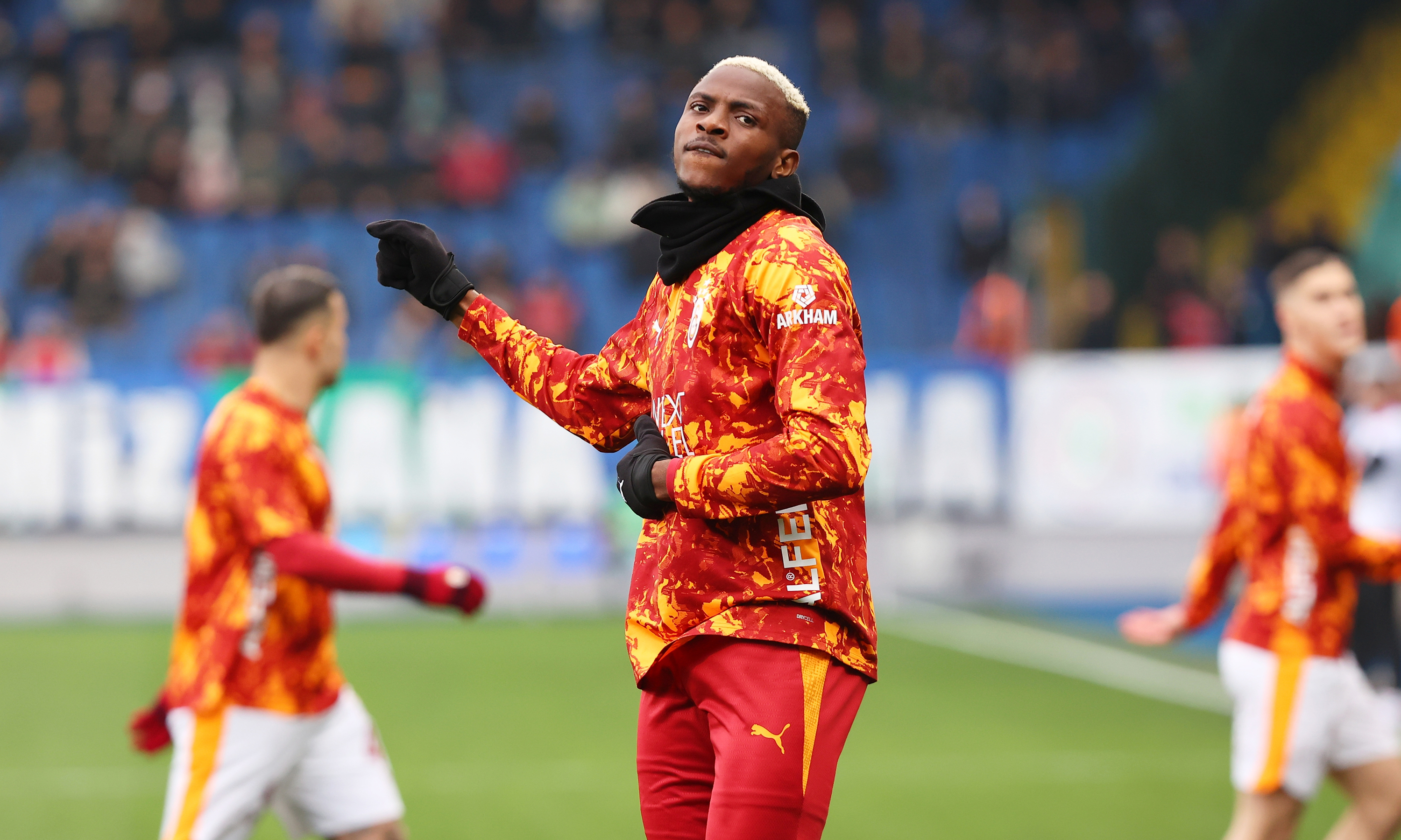 Odion Ighalo eski takımı Al-Hilal'i Victor Osimhen'e önerirken, \