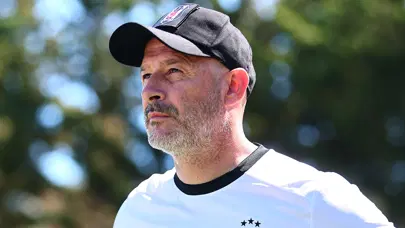Vincenzo Italiano'dan dünyaca ünlü golcüye flaş telefon: "Seni bekliyorum" Vincenzo Italiano'dan dünyaca ünlü golcüye flaş telefon: "Seni bekliyorum"