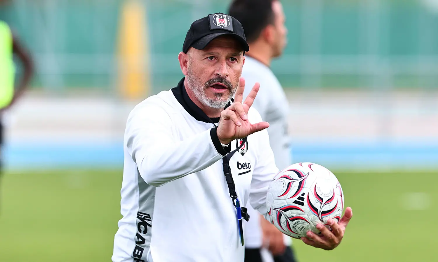 Vincenzo Italiano'dan Leandro Trossard yorumu: Daha da parlayacak