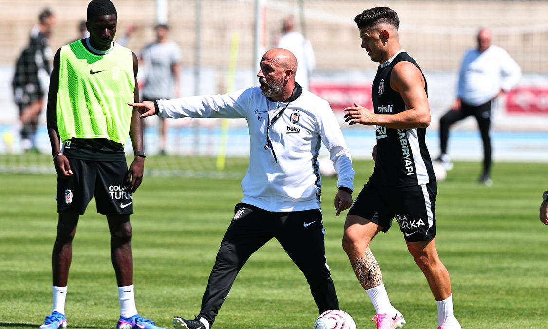 Beşiktaş'ta taşları yerinden oynatan transfer! Italiano biletini kesti