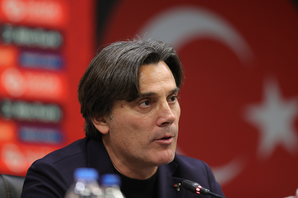 Montella'dan Büyük Laflar: Dünya Kupası Hayalini Kurun, Gerisini Biz Hallederiz! (Gürcistan Gazıyla)