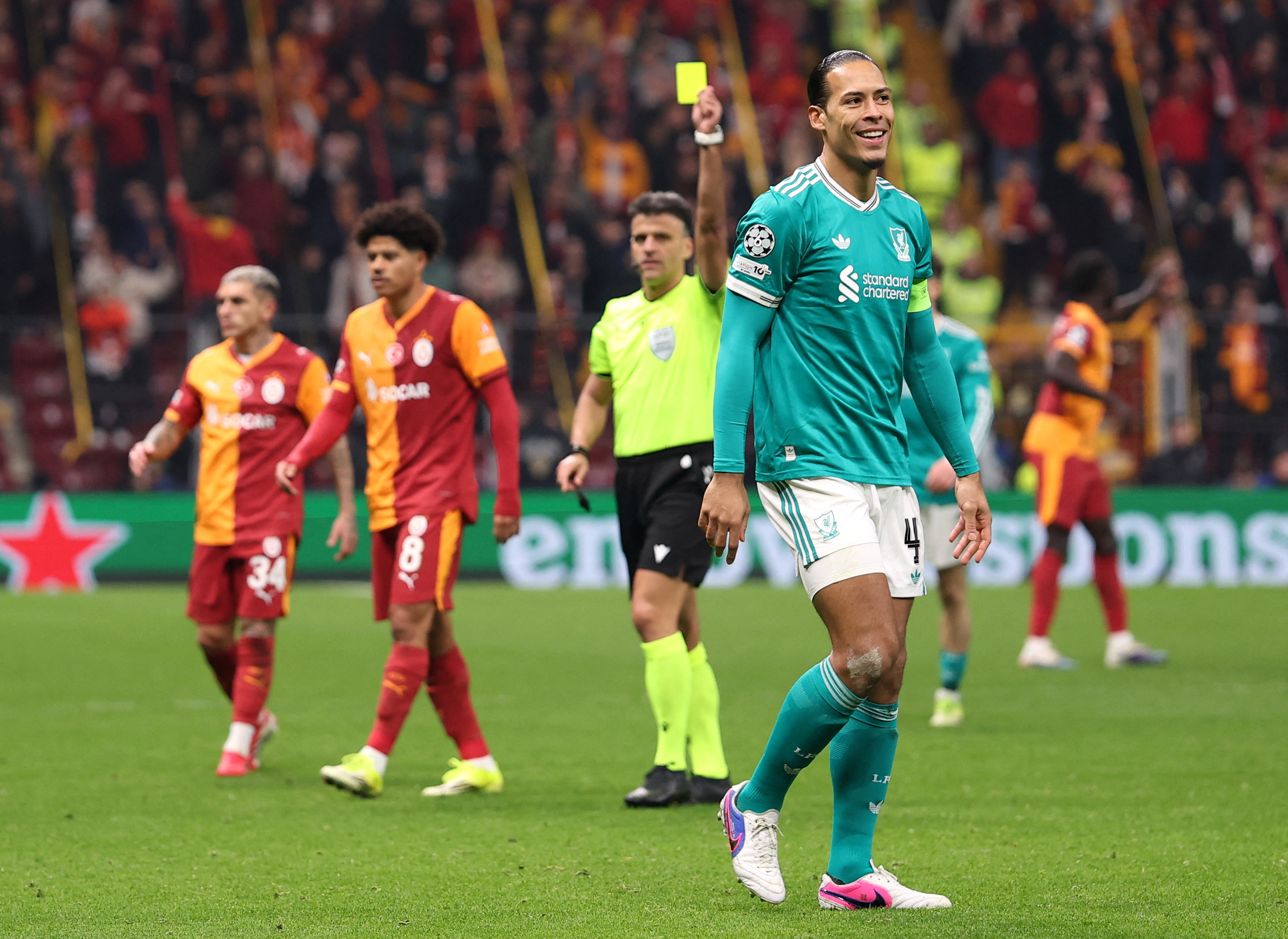 Virgil van Dijk "avantaj" diyerek turu değerlendirdi