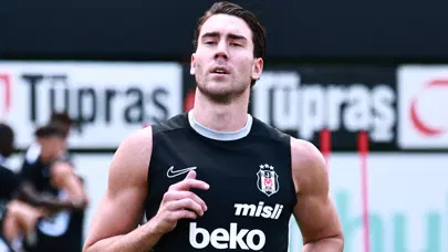 Beşiktaş, UEFA listesini güncelledi: Vlahovic kararı Beşiktaş, UEFA listesini güncelledi: Vlahovic kararı