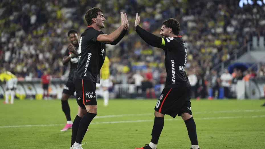 Avrupa, Fenerbahçe-Beşiktaş derbisini konuşuyor: Gündemlerinde tek bir isim vardı - 5