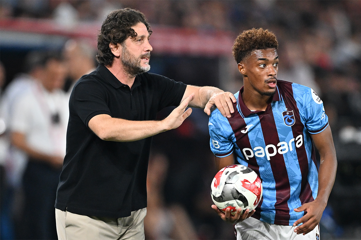 Trabzonspor'a 'Pina' Darbesi: Yeni Transfer Sahaya Çıkmadan Revire Postalandı!