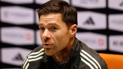 Ve Liverpool'dan beklenen Xabi Alonso hamlesi geldi Ve Liverpool'dan beklenen Xabi Alonso hamlesi geldi