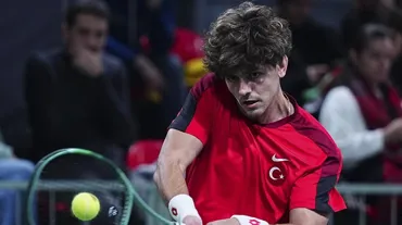 Milli tenisçi Yankı Erel'in BAE'deki maçı güvenlik alarmı sonrası yarıda kaldı