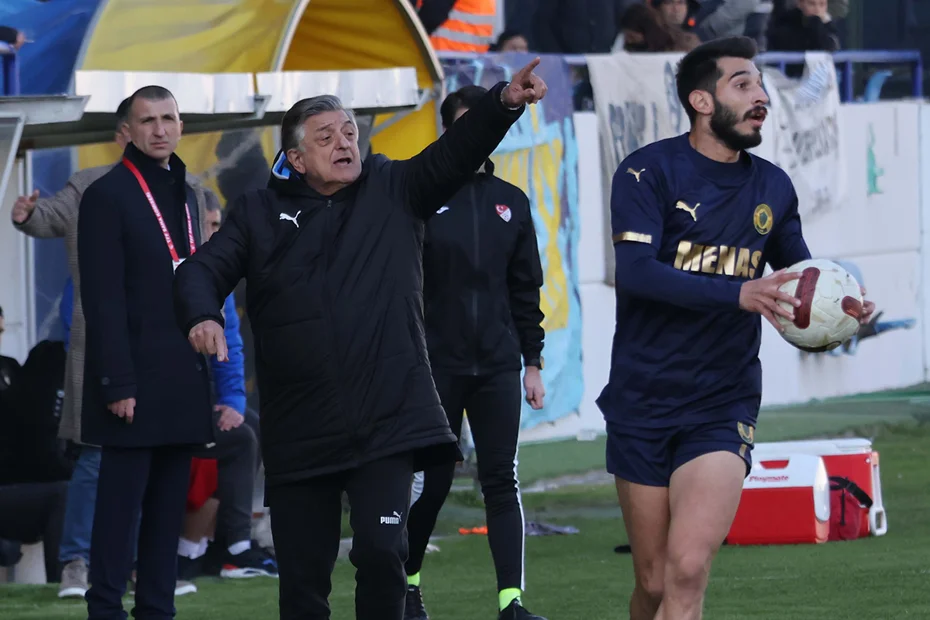 Yılmaz Vural'a olan borç nedeniyle transfer yasağı cezası geldi - 1