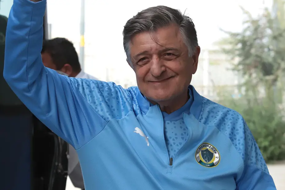Yılmaz Vural'a olan borç nedeniyle transfer yasağı cezası geldi - 2