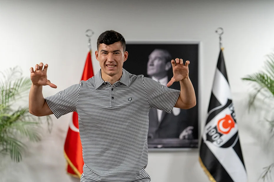 Beşiktaş'taki transfer görüşmesini babası açıkladı