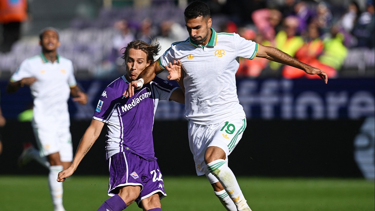 Zeki Çelik'li Roma Önce Bir Esnedi, Sonra Fiorentina'yı Geriye Postaladı!