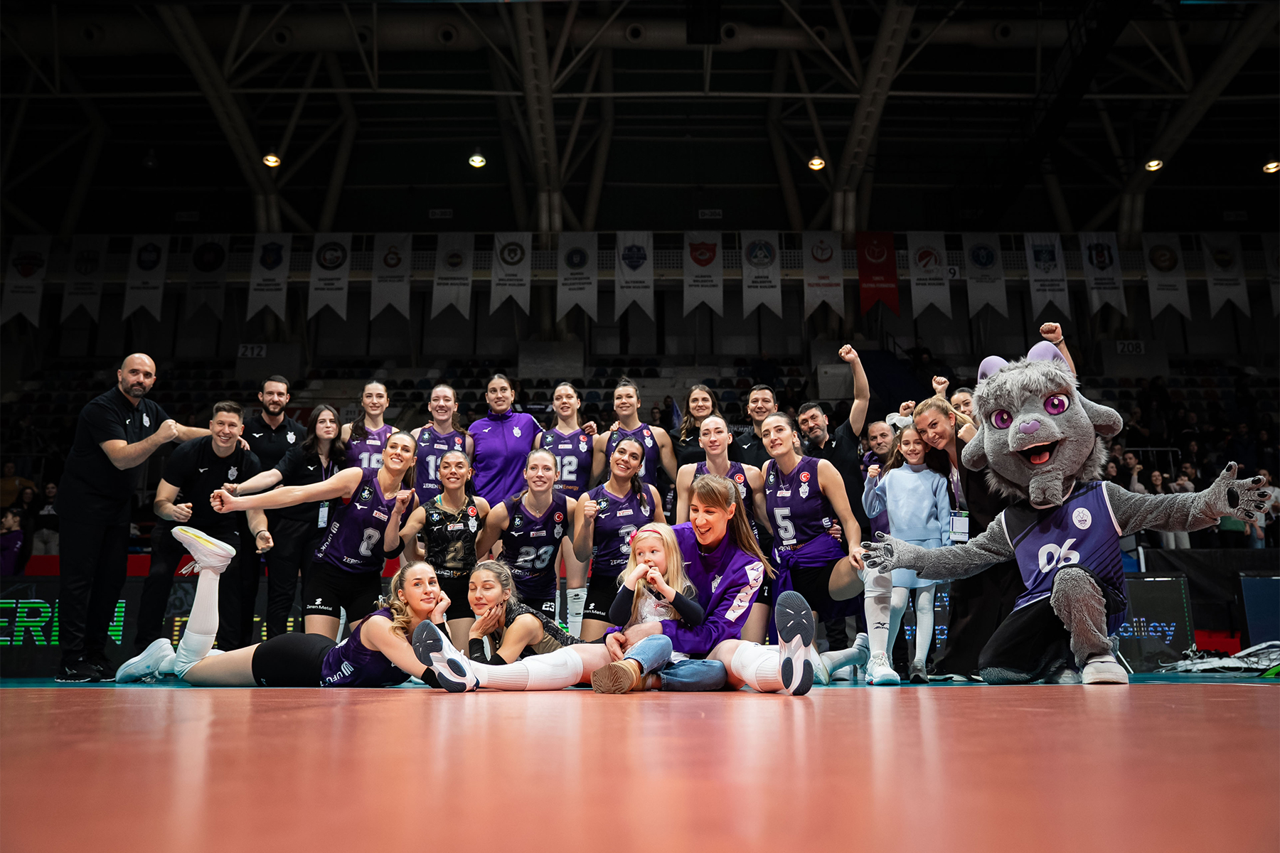 Zeren Spor, Şampiyonlar Ligi'nde Polonya deplasmanında