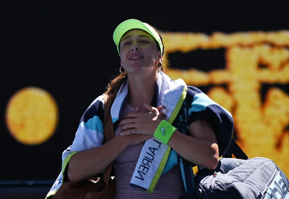 Zeynep Sönmez'i eleyen Kazak tenisçiden Türk taraftarlara olay hareket: Tribünde kıyamet koptu - 1