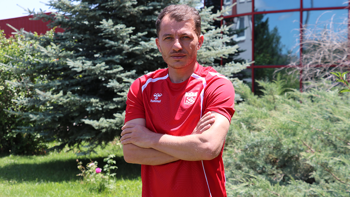 Ziya Erdal yeniden Sivasspor'da: 17 yıl formasını giydiği takımda sürpriz bir göreve başladı
