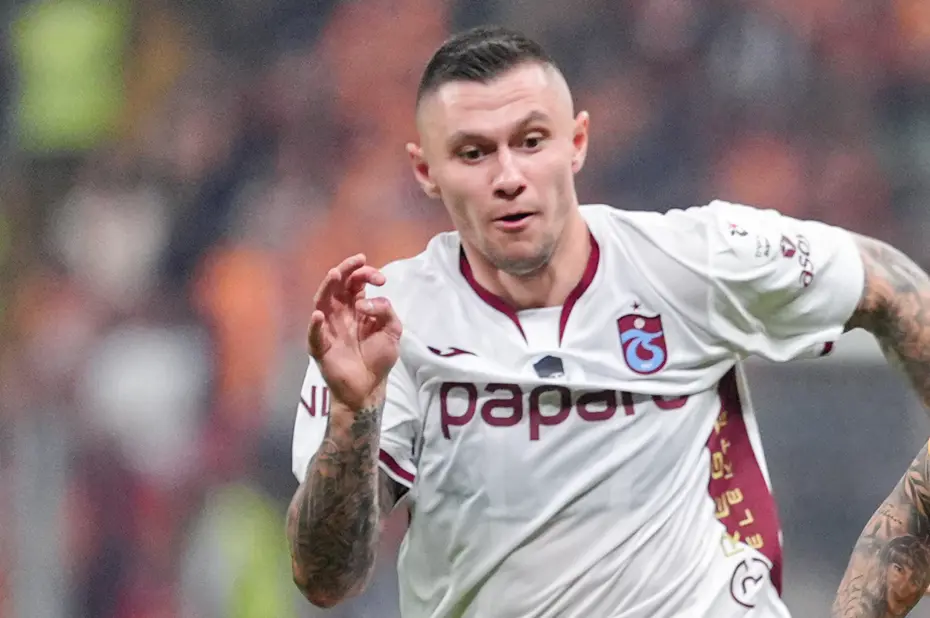 Oleksandr Zubkov'dan performans eleştirilerine olay yanıt: "Robot değilim" - 4 Oleksandr Zubkov'dan performans eleştirilerine olay yanıt: "Robot değilim" - 4