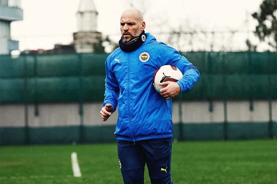 Fenerbahçe'de ayrılık: 1.5 yıllık macera sona erdi - 2
