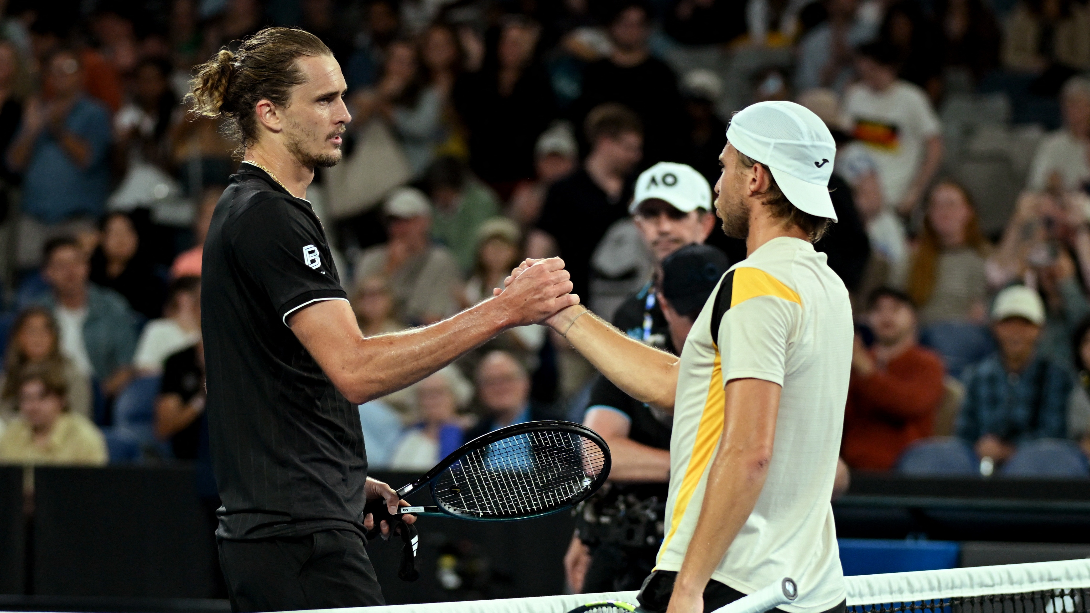 Alexander Zverev zorlanmadan 3. tura kaldı